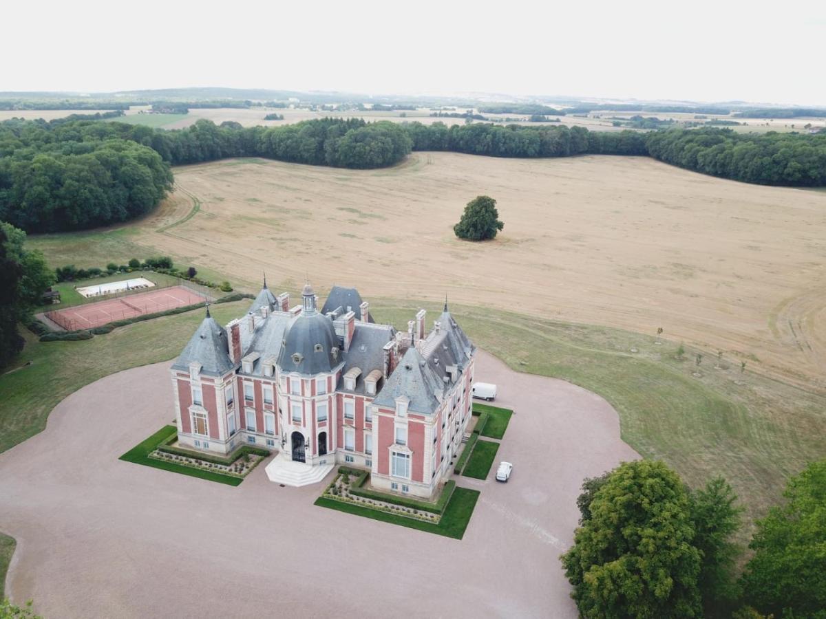 La Maison Des Tilleuls Villa Entrains-sur-Nohain Exterior foto